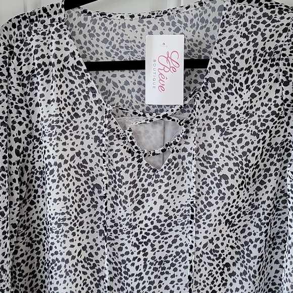 New Printed Long Sleeve Top - Picture 2 of 3